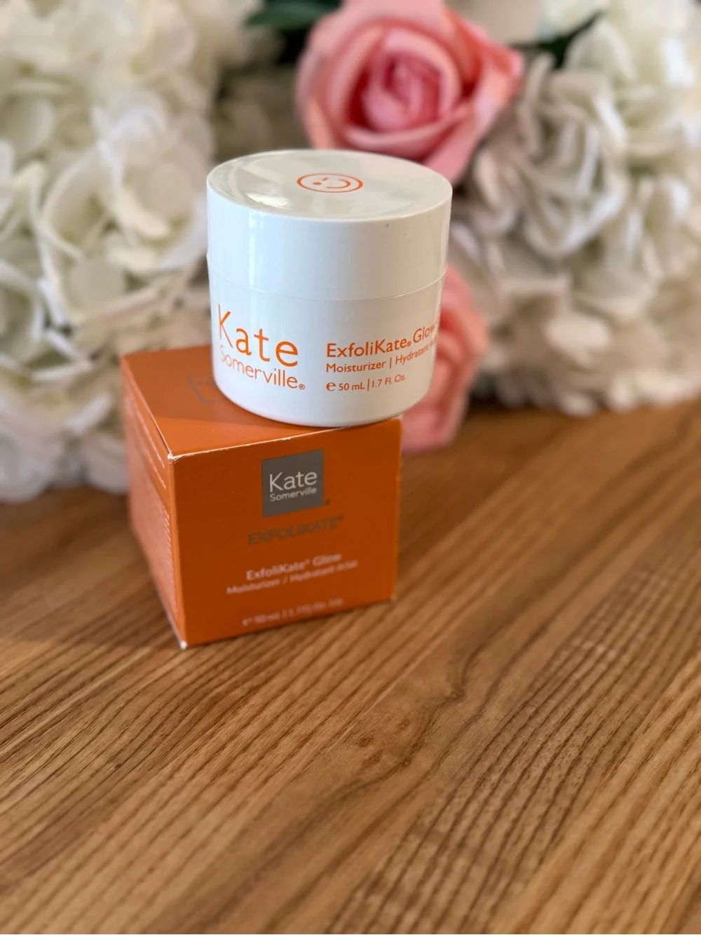 Kate Somerville Moisturizer Jar in White & Orange